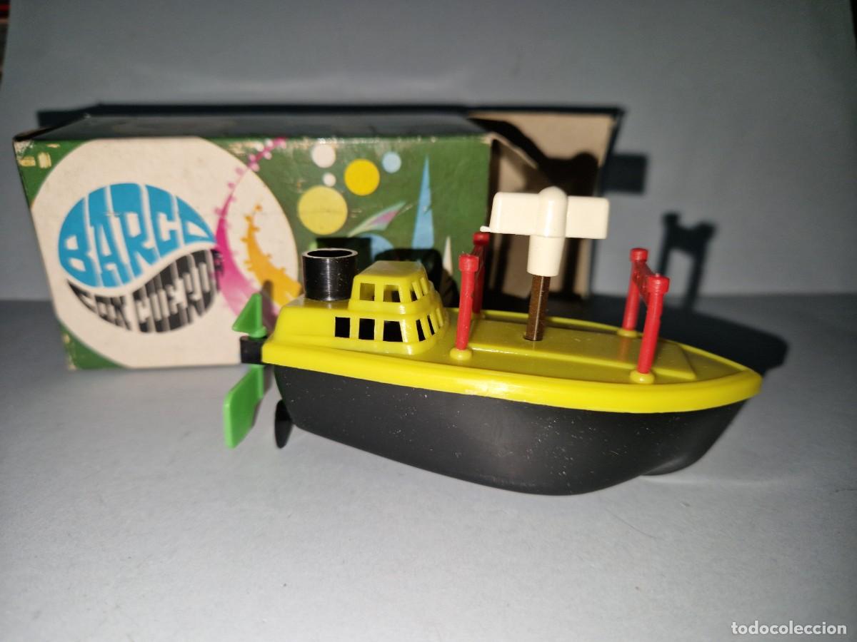 Juguetes antiguos: BARCO CON CUERDA DE PLAYME