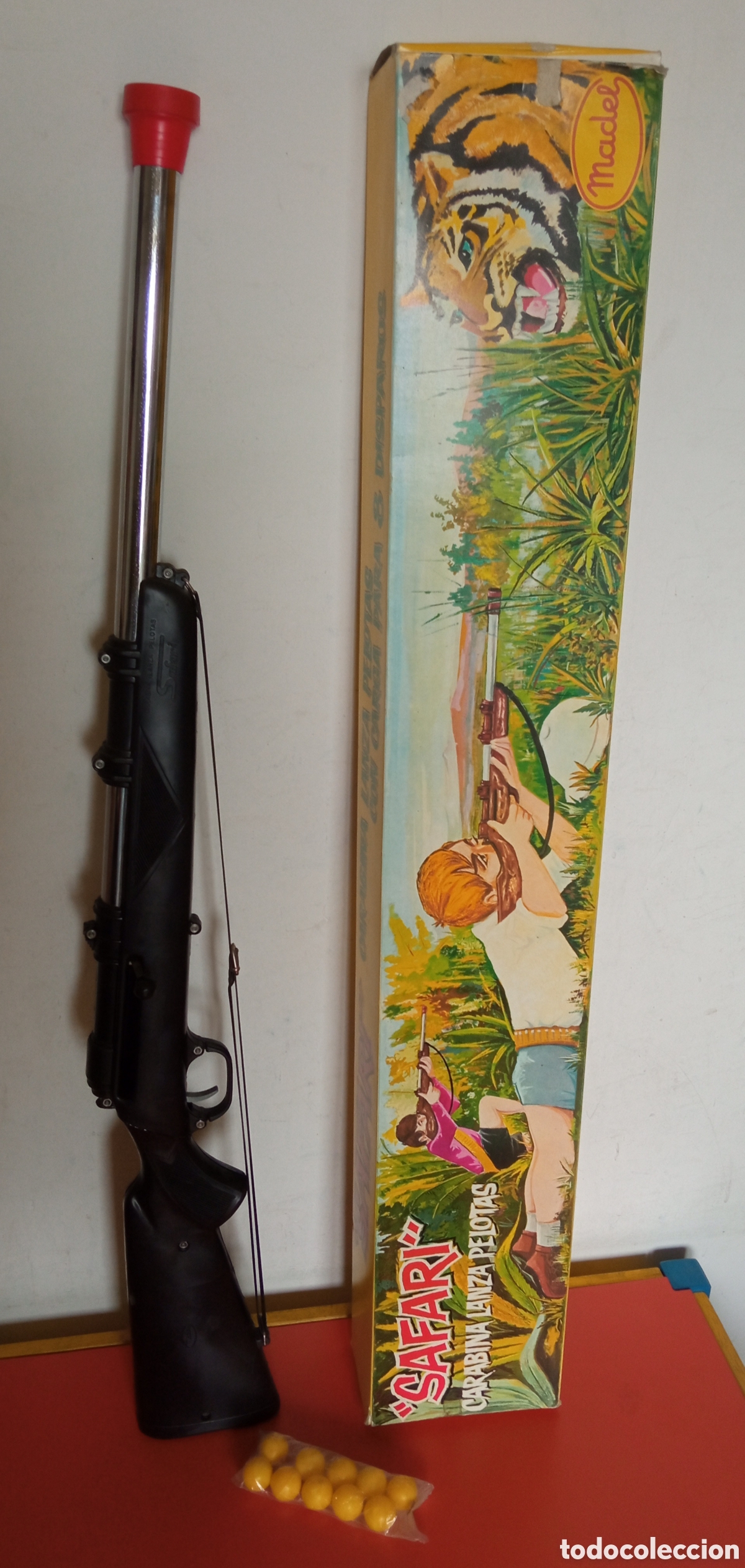 Juguetes antiguos: CARABINA RIFLE ESCOPETA SAFARI LANZA PELOTAS.MADEL 80'S.PATENTADO.NUEVA EN CAJA.