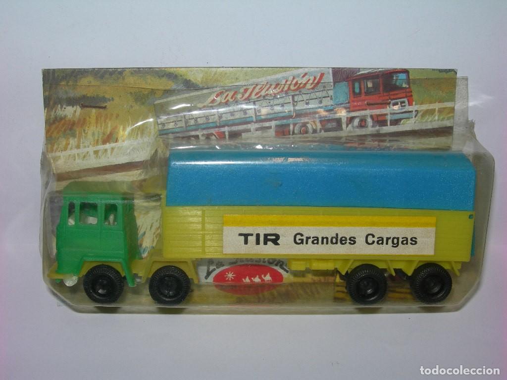 Juguetes antiguos: ANTIGUO CAMI&Oacute;N PEGASO TIR GRANDES CARGAS DE JUGUETES LA ILUSI&Oacute;N NUEVO EN BLISTER - A&Ntilde;OS 70 -