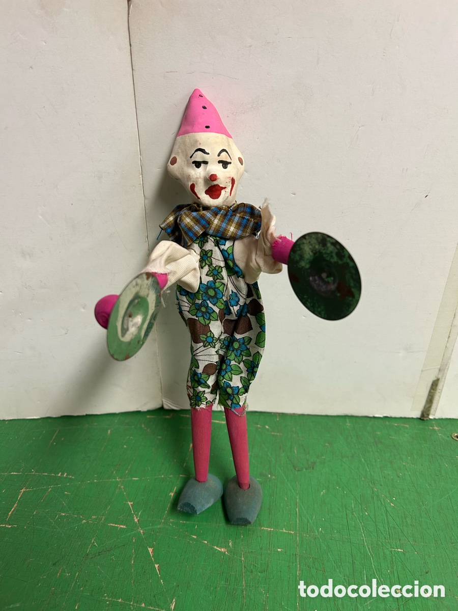 Brinquedos antigos: PAYASO DE CARTON PIEDRA Y ALAMBRE Y MADERA TOCOA LOS PLATILLOS PRESIONANDO EL PECHO A&Ntilde;OS 40