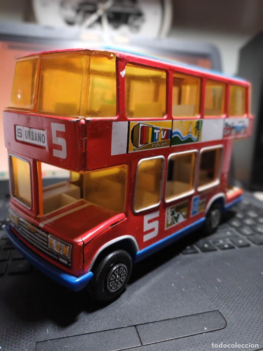 Juguetes antiguos: AUTOBUS DE DOS PISOS TIPO INGL&Eacute;S DE CHAPA FRICCION OBERTOYS 24 CMS.