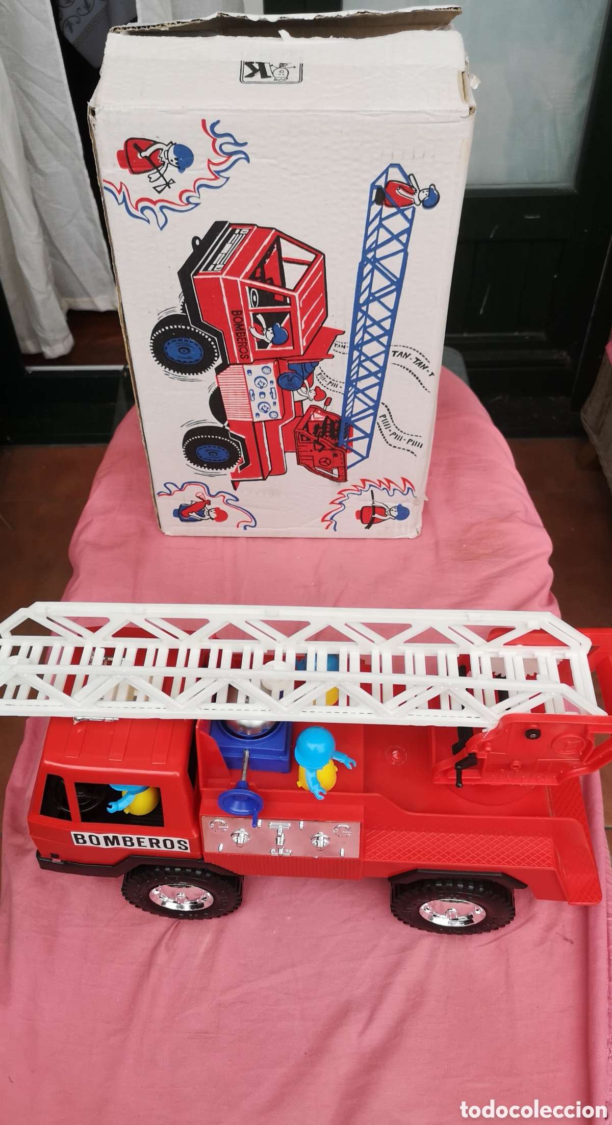 Juguetes antiguos: Karpan. Cami&oacute;n bomberos de 42 cm. CAJA ABIERTA. Ref 382. SIN USAR. PERFECTO. A&ntilde;os 80.
