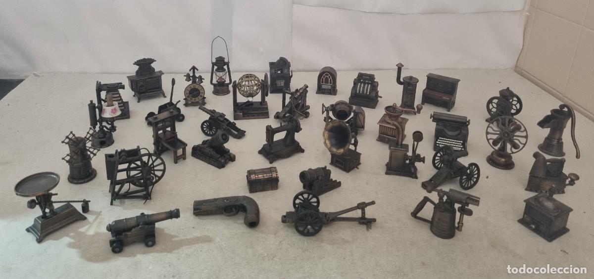 Juguetes antiguos: Lote de 37 sacapuntas antiguos de Playmer