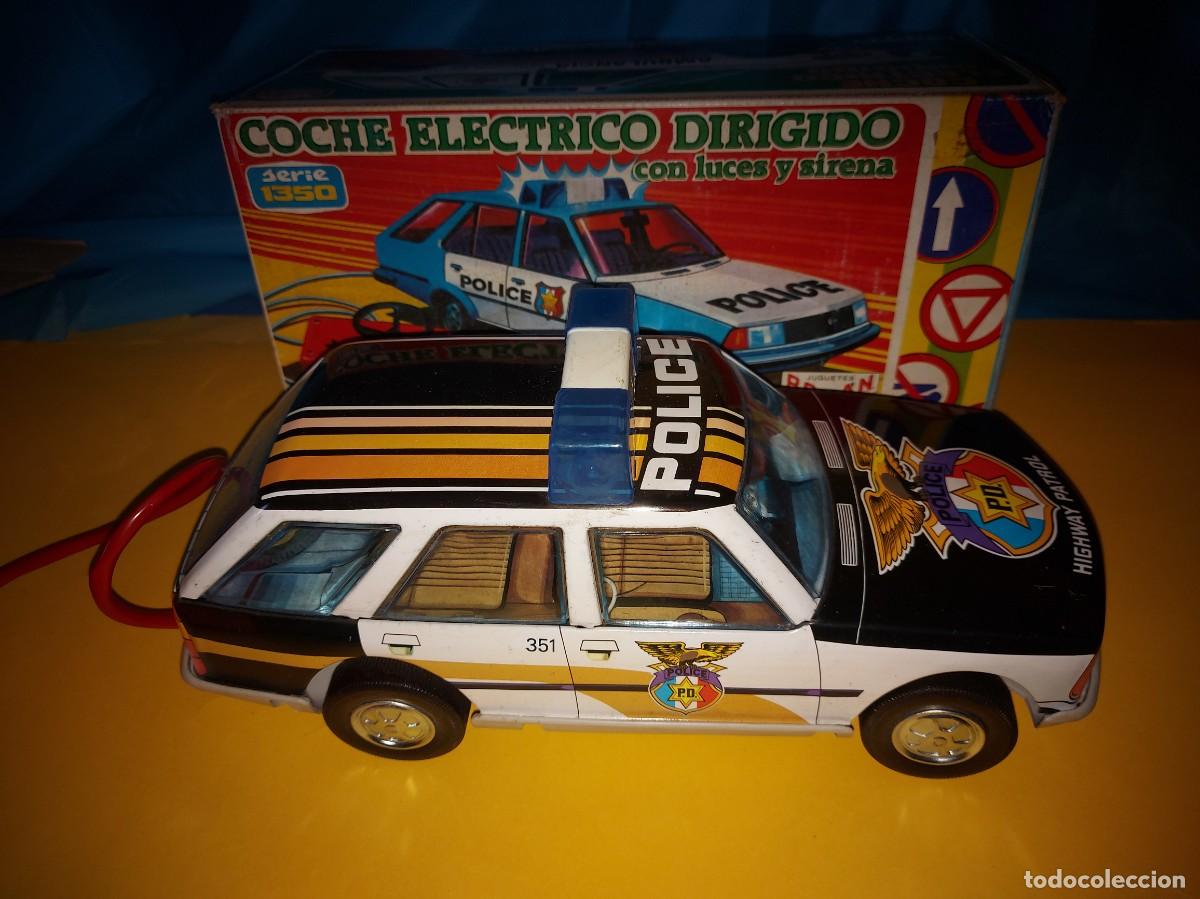 Juguetes antiguos: COCHE RENAULT POLICIA DE ROMAN ELECTRICO DIRIGIDO