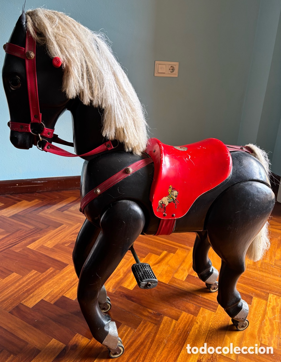 Juguetes antiguos: caballo correpasillos Angaro de gran tama&ntilde;o, pleno funcionamiento