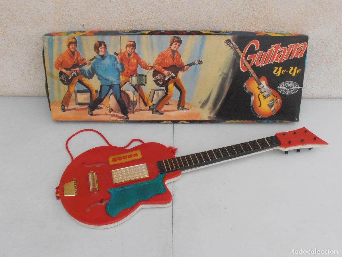 Juguetes antiguos: GUITARRA YE-YE BERNABEU GISBERT, JUGUETE N&ordm; 571, CAJA ORIGINAL, A&Ntilde;OS 70