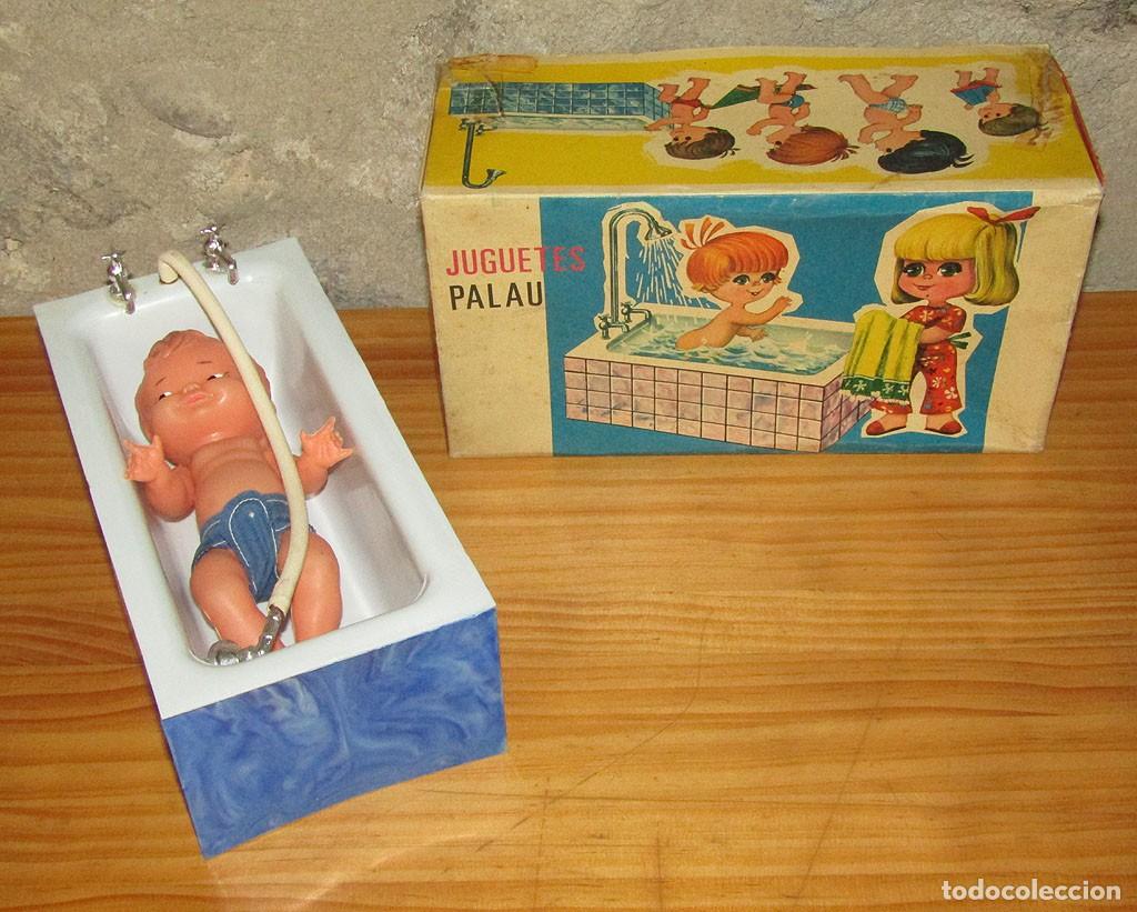 Juguetes antiguos: ANTIGUA BA&Ntilde;ERA HIDRAULICA CON MU&Ntilde;ECO - JUGUETES PALAU - NUEVA Y EN SU CAJA - A&Ntilde;OS 60