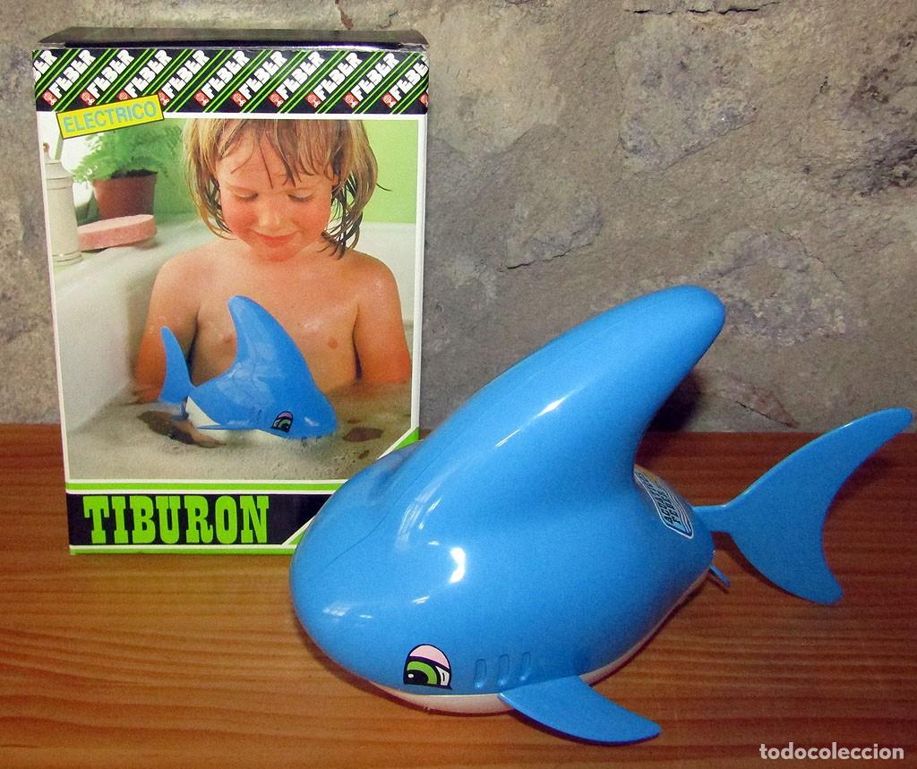 Juguetes antiguos: ACUATICOS FEBER - TIBURON - NUEVO Y EN SU CAJA ORIGINAL - A CUERDA Y FUNCIONANDO - JUGUETE NADADOR