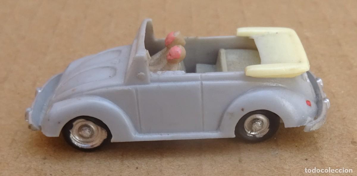 Juguetes antiguos: EKO Volkswagen cabriolet con pasajeros