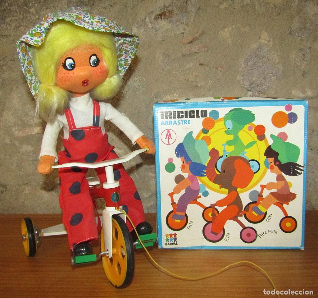 Juguetes antiguos: ANTIGUO ARRASTRE DE TRICICLO CON MU&Ntilde;ECA - MECANICA IBENSE - NUEVO Y EN SU CAJA ORIGINAL - A&Ntilde;OS 60
