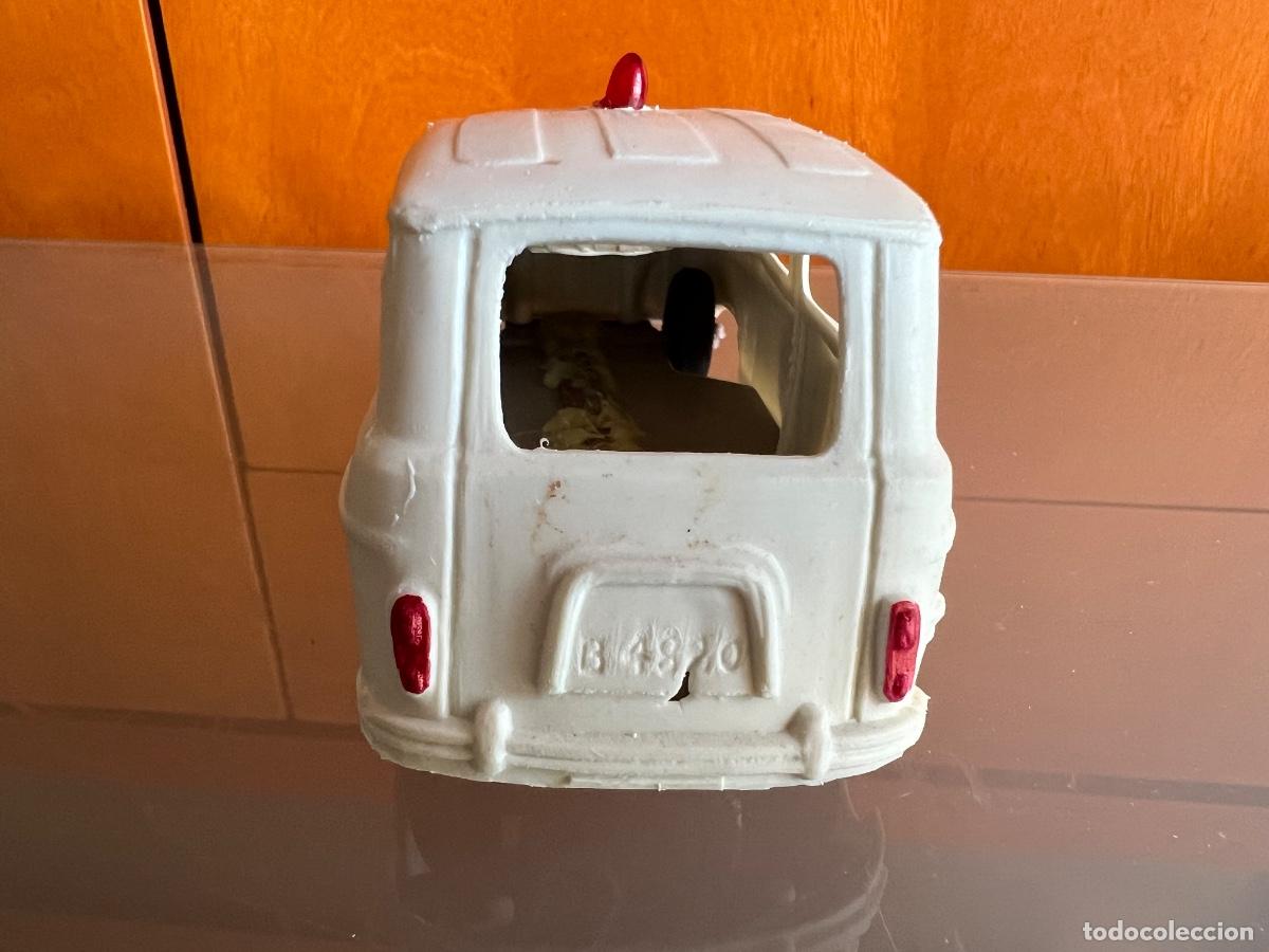 Juguetes antiguos: RENAULT 4 AMBULANCIA PLASTICO - Foto 3