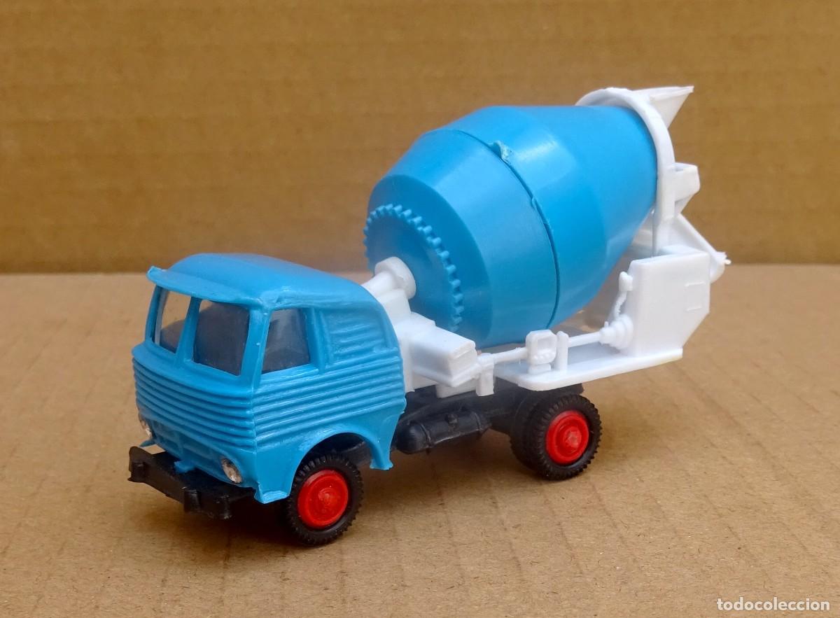 Old Toys: EKO Cami&oacute;n HORMIGONERA Escala 1:88