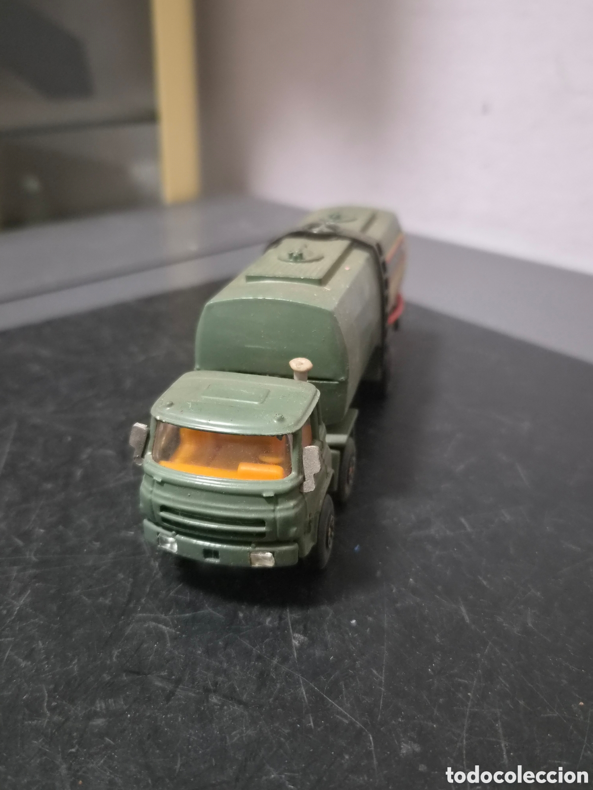 Juguetes antiguos: PICSAN ANTIGUO CAMION CISTERNA MILITAR GASOLINA BARREIROS MOD. 107 ORIGINAL Y COMPLETO