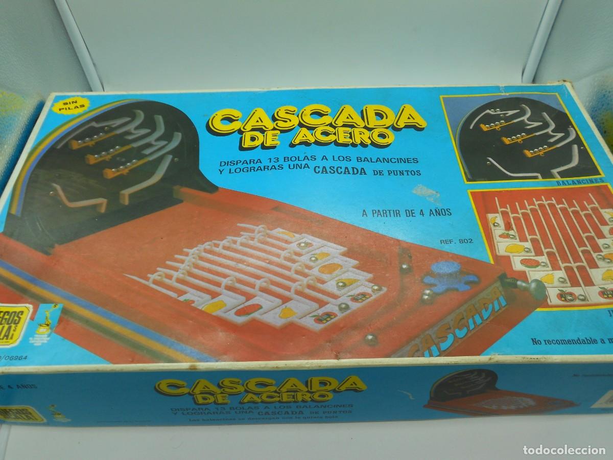 Juguetes antiguos: cascada de acero le falta una bola y ruleta el mecanismo de sacar se sale pero sujetandolo funciona