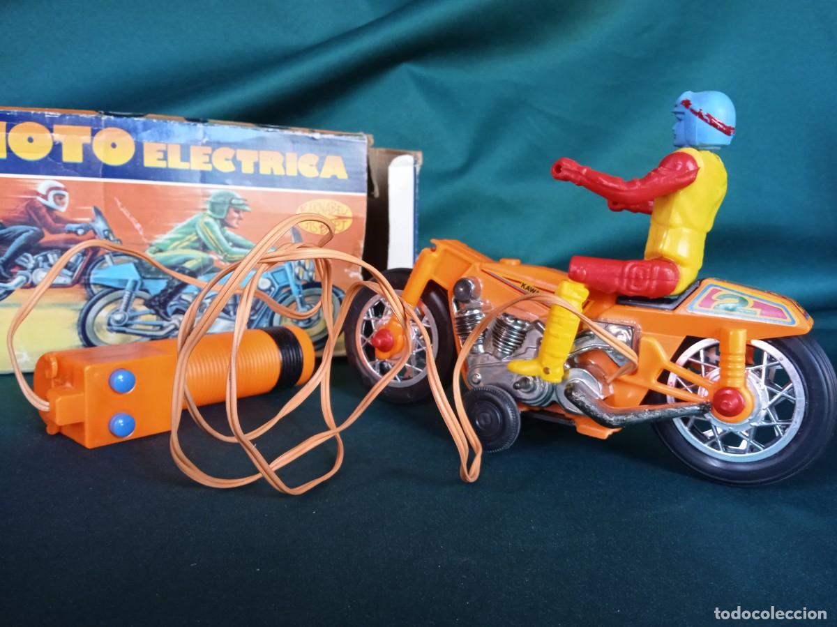 Juguetes antiguos: MOTO El&eacute;ctrica, de Bernabeu Gisbert (IBI). - Foto 5