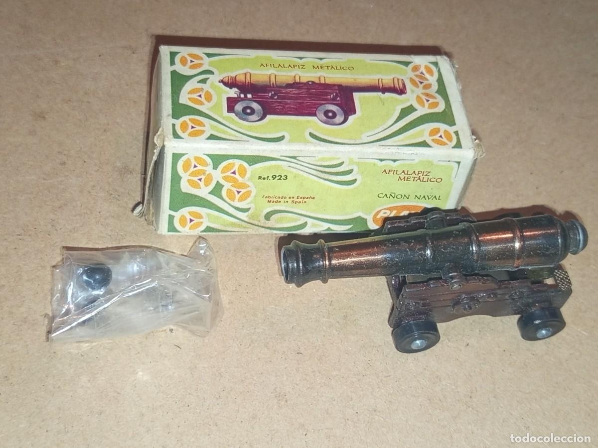 Juguetes antiguos: Antiguo art&iacute;culo de colecci&oacute;n sacapuntas