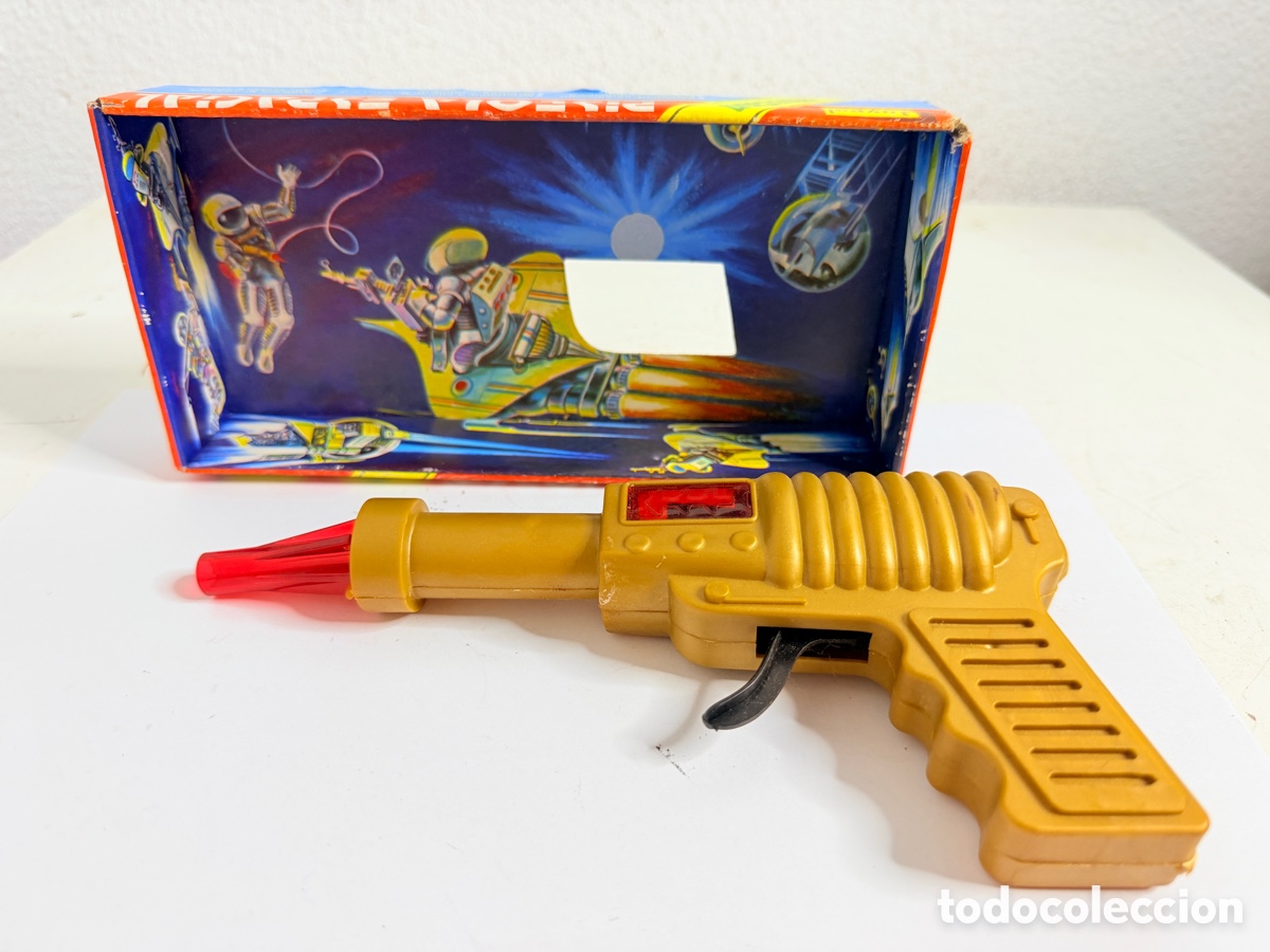 Juguetes antiguos: Pistola espacial de Juypal Ibi Alicante Spain 1970s Funciona