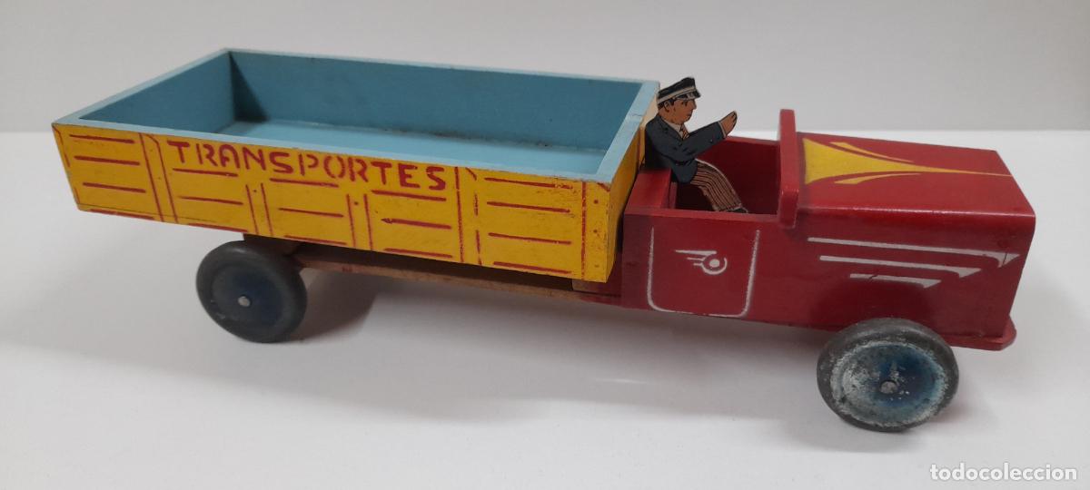 Juguetes antiguos: CAMION TRANSPORTES CON CONDUCTOR . REALIZADO EN DENIA . ORIGINAL A&Ntilde;OS 40