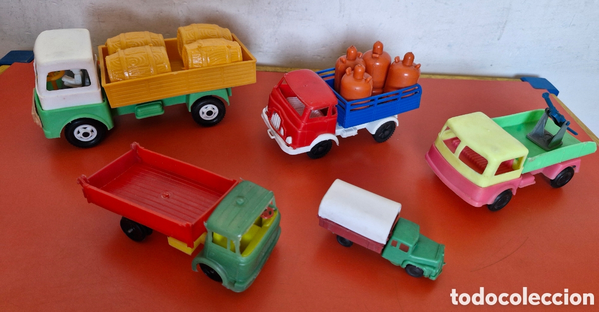 Juguetes antiguos: LOTE DE 5 CAMIONES,BARRILES,BUTANO...BULLYCAN Y OTROS 70'S.SIN USO.