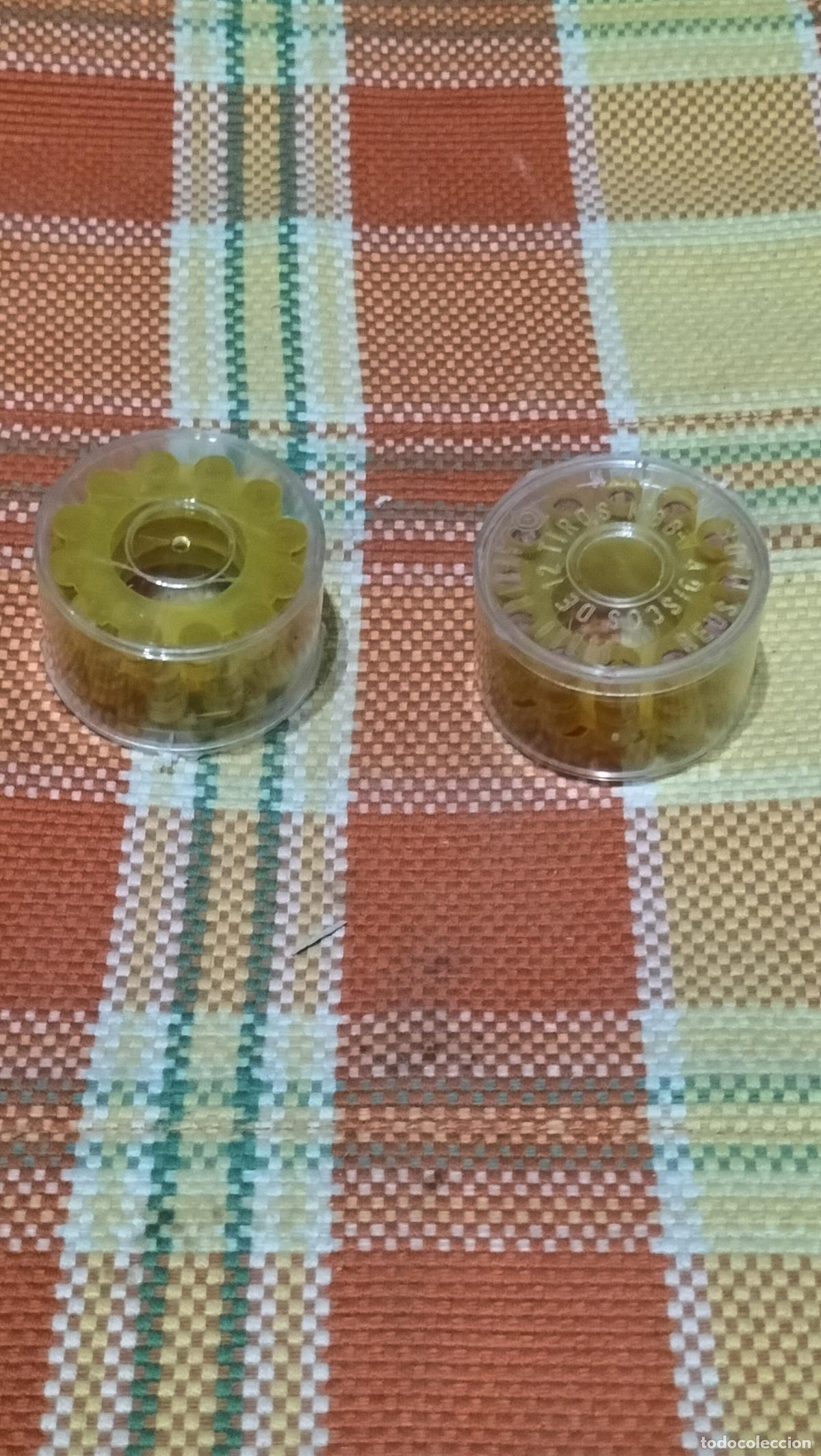 Juguetes antiguos: 2 CAJAS DE MIXTOS CON 4 RUEDAS DE 12 TIROS