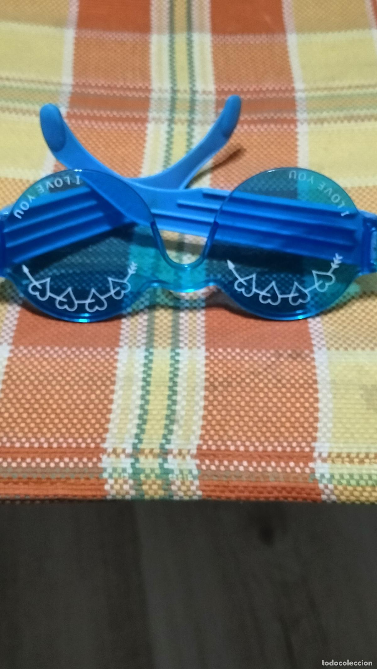 Juguetes antiguos: ANTIGUAS GAFAS DE VENTA EN LOS KIOSKOS