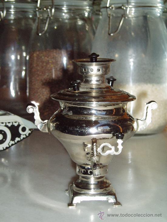 Juguetes antiguos de hojalata: Antiguo Samovar ruso, a escala - Foto 2
