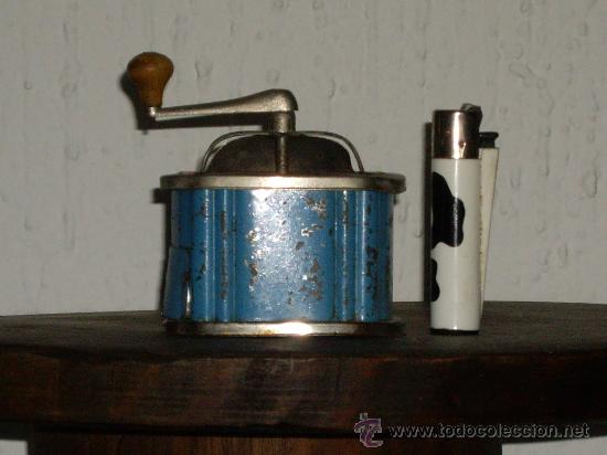 Juguetes antiguos de hojalata: MOLINILLO DE CAFE DE JUGUETE - Foto 1
