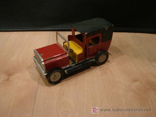 Juguetes antiguos de hojalata: COCHE ANTIGUO DE HOJALATA - Foto 1