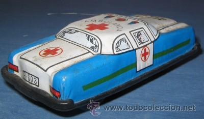 Juguetes antiguos de hojalata: AMBULANCIA DE LATA Y PL&Aacute;STICO - Foto 2