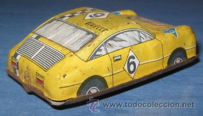 Juguetes antiguos de hojalata: COCHE DE CARRERAS DE LATA - Foto 2