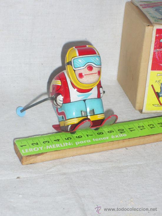 Juguetes antiguos de hojalata: Esquiador Playing Toy. Fabricado en Japón. Japan. Fabricado por Hiro. - Foto 4 - 27181225
