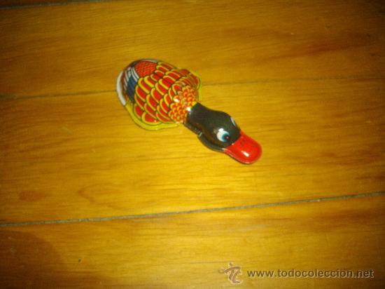 Juguetes antiguos de hojalata: PATO HOJALA MANUAL - Foto 1