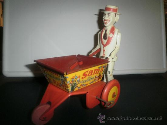 Juguetes antiguos de hojalata: SAM (THE GARDENER) - Foto 3