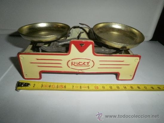 Juguetes antiguos de hojalata: PRECIOSA BALANZA EN  - RICO- - Foto 1