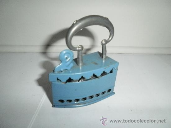 Juguetes antiguos de hojalata: PRECIOSA PLANCHA DE  PAYA  EN . - Foto 1