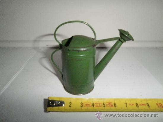 Juguetes antiguos de hojalata: PRECIOSA REGADERA - Foto 1