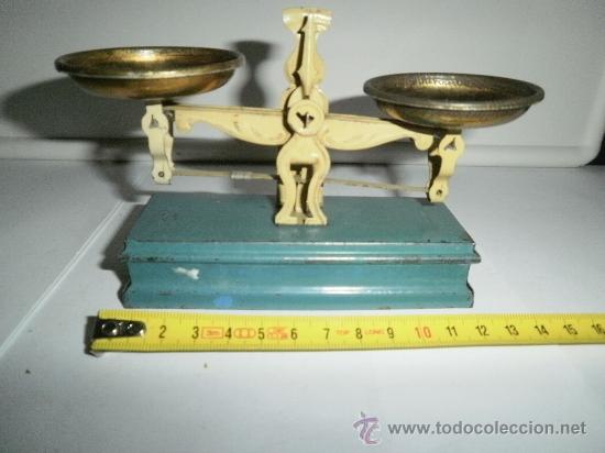 Juguetes antiguos de hojalata: PRECIOSA BALANZA - Foto 2