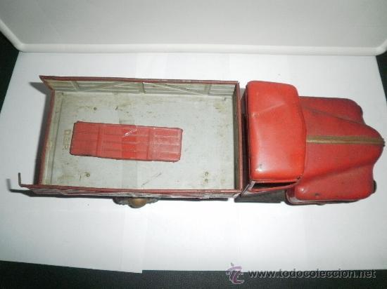 Juguetes antiguos de hojalata: CAMION BASCULANTE  D.B.P. - Foto 2