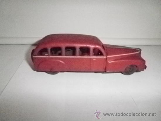 Juguetes antiguos de hojalata: COCHE  DE RICO - Foto 1