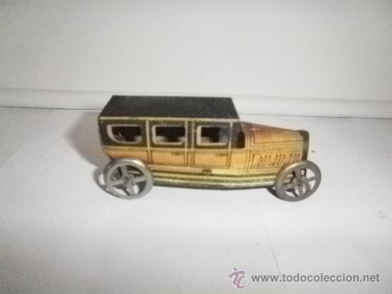 Juguetes antiguos de hojalata: PRECIOSO COCHE RICO - Foto 2