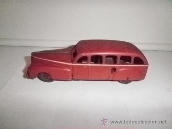 Juguetes antiguos de hojalata: COCHE  DE RICO - Foto 2