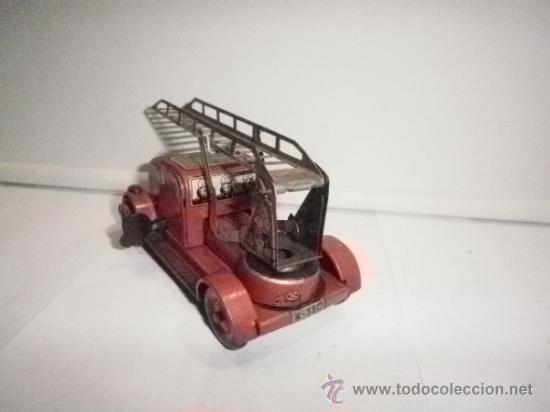 Juguetes antiguos de hojalata: CAMIONETA DE BOMBEROS - Foto 4
