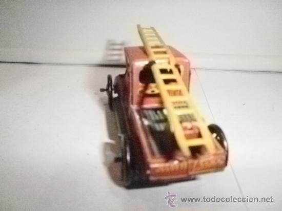 Juguetes antiguos de hojalata: COCHE BOMBEROS  DE PAYA  EN - Foto 4