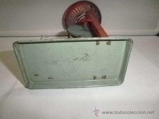 Juguetes antiguos de hojalata: MONO CON MOLINO ( J.CHEIN U.S.A.) - Foto 4
