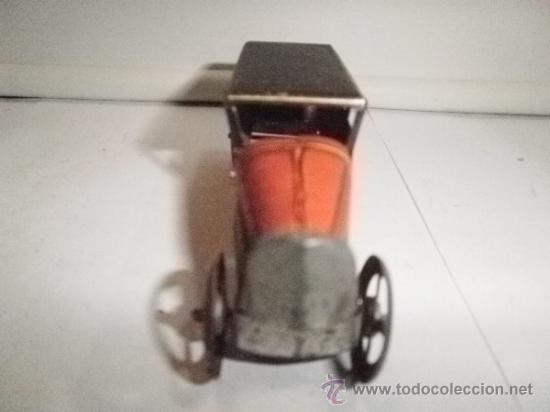 Juguetes antiguos de hojalata: TAXI RICO - Foto 3
