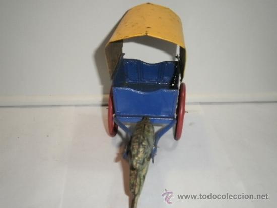 Juguetes antiguos de hojalata: CARRETA CON CABALLO - Foto 4
