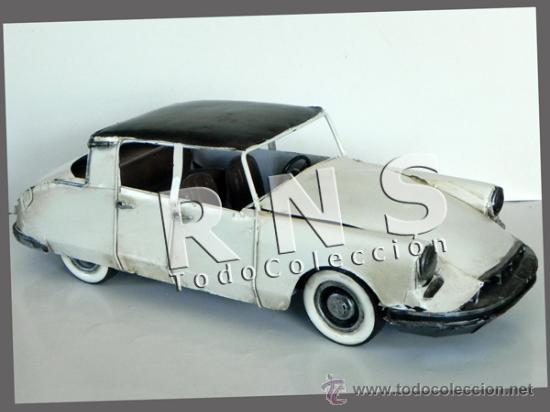 Coche Grande 35 Cm Antiguo Citroen Ds Tiburon Comprar Reproducciones Juguetes De Hojalata En Todocoleccion