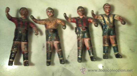Juguetes antiguos de hojalata: mu&ntilde;ecos de metegol de plomo antiguos - Foto 5
