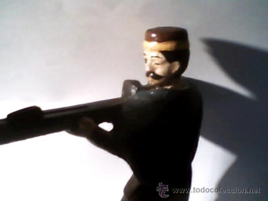 Juguetes antiguos de hojalata: HUCHA DE HIERRO ANTIGUA REPINTADA - Foto 4