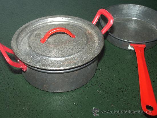 Juguetes antiguos de hojalata: CACHARRITOS de HOJALATA, de cocina. - Foto 1